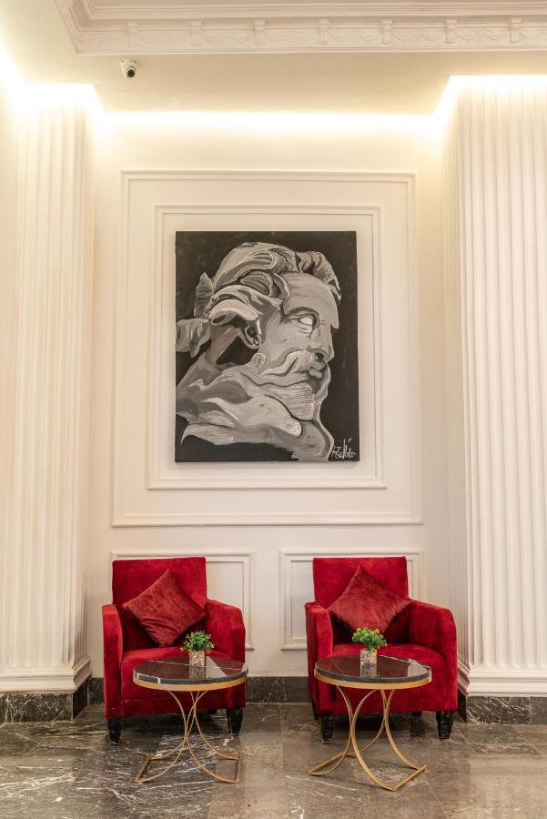 Majestic Casa Blanca